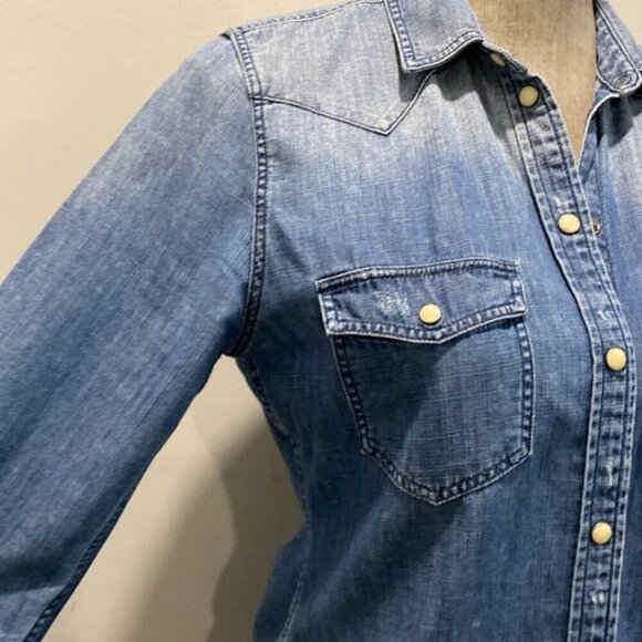 American Eagle Denim Shirt - Picture 5 of 16